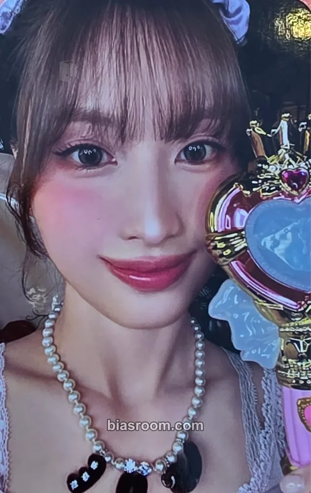 Momo TWICE TWICE The Thrill (11th Anniversary Pop-Up) K-pop photocard