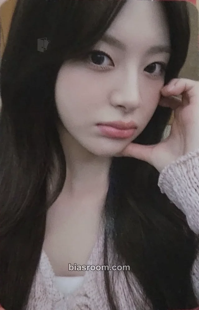 Seeun STAYC Metamorphic K-pop photocard