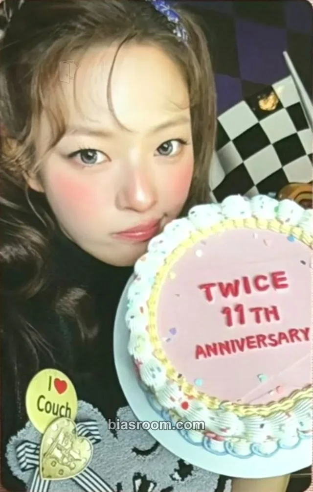 Jeongyeon TWICE TWICE The Thrill (11th Anniversary Pop-Up) K-pop photocard