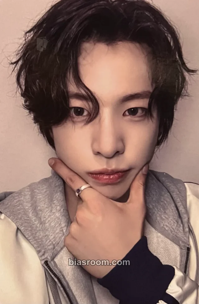Jiho AMPERS&ONE ONE QUESTION K-pop photocard