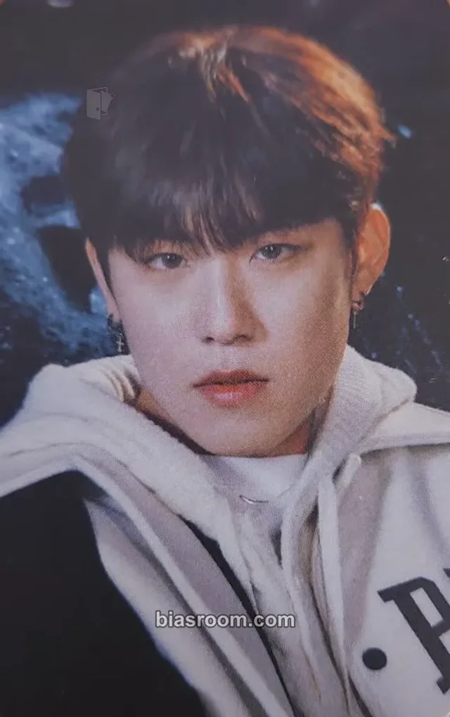Woojin AB6IX THE FUTURE IS OURS : FOUND K-pop photocard