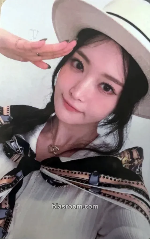 Seoi H1-KEY 2024 Season's Greetings 'Seoul Tour' K-pop photocard