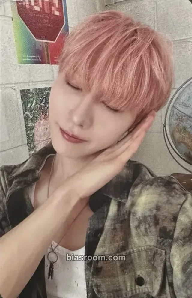 Woong AB6IX BORN LIKE THIS K-pop photocard