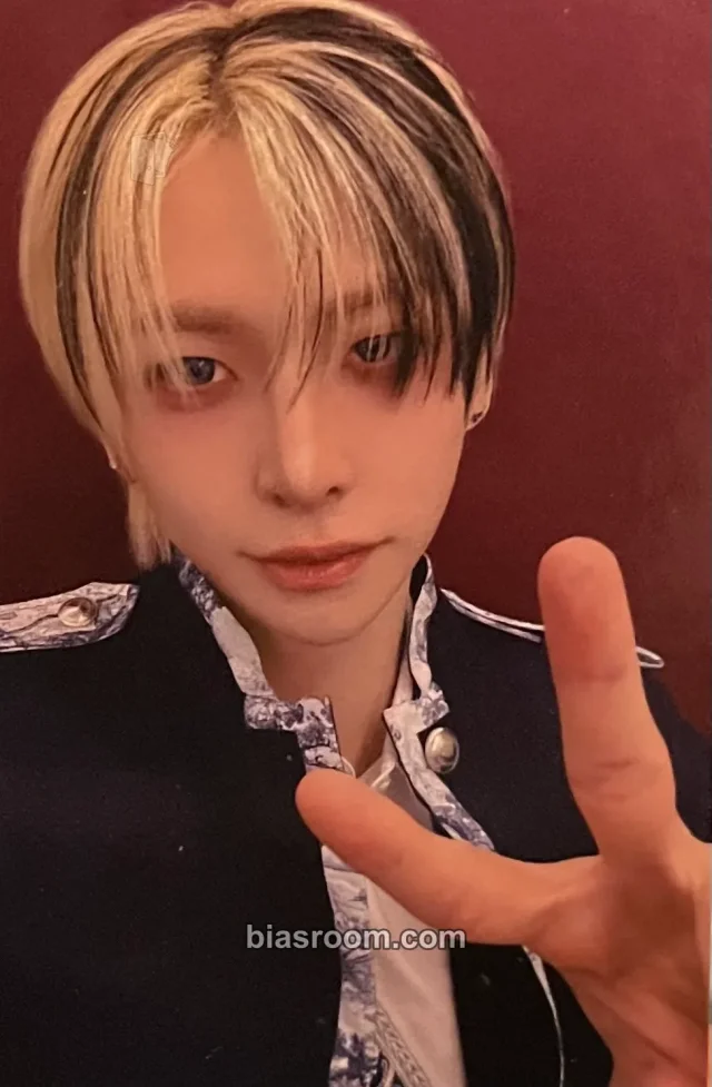 Jiho AMPERS&ONE DEFINITION K-pop photocard