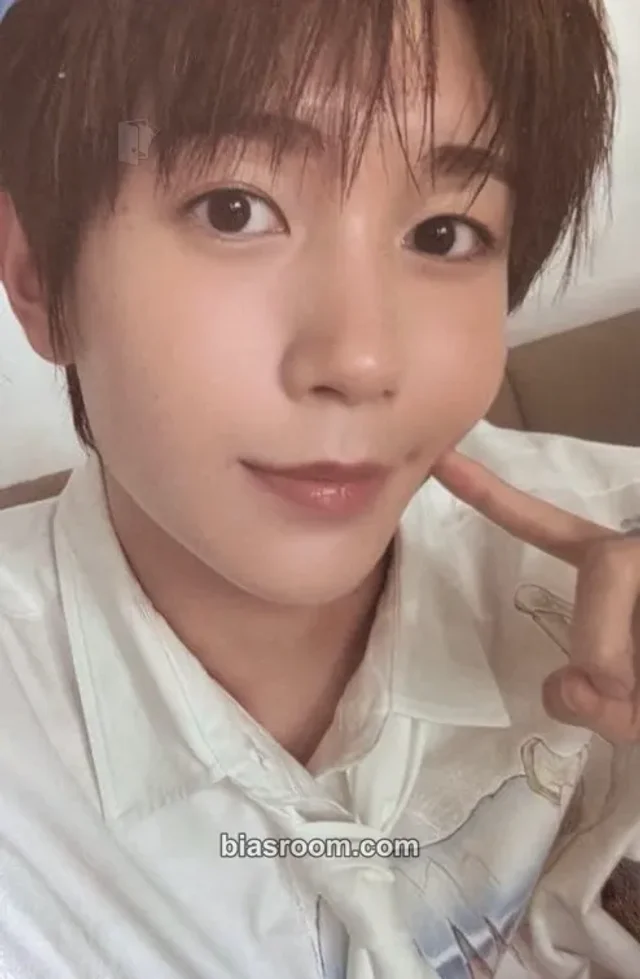 Ryo NCT WISH I SPY K-pop photocard
