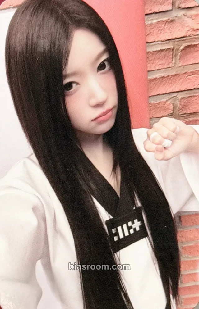 Photocard K-pop de Moka ILLIT ILLIT LIVE ‘PRESS START♥︎︎︎’