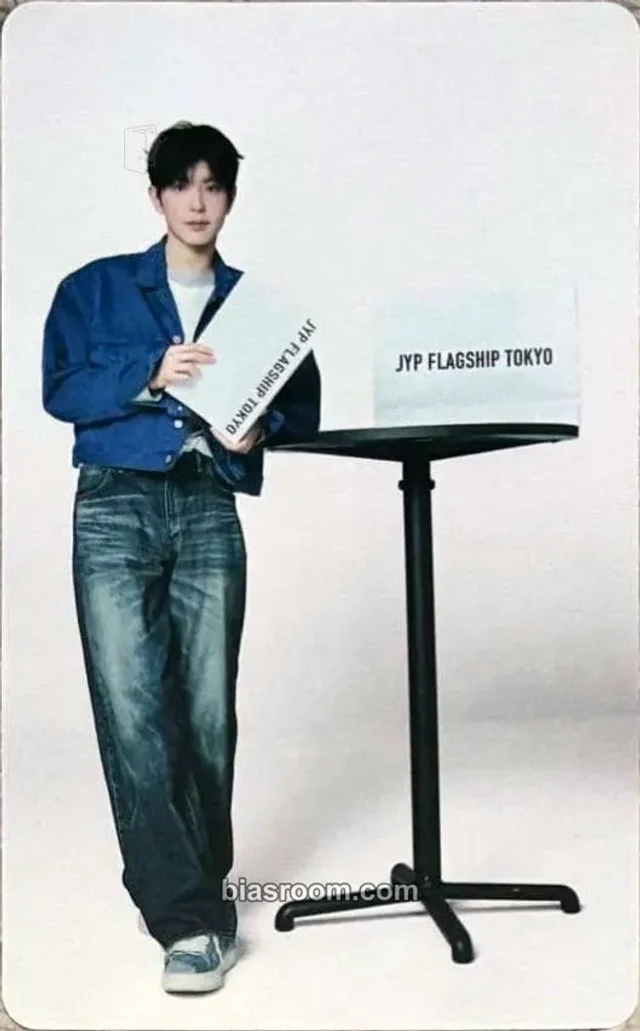Yuki NEXZ JYP FLAGSHIP TOKYO K-pop photocard