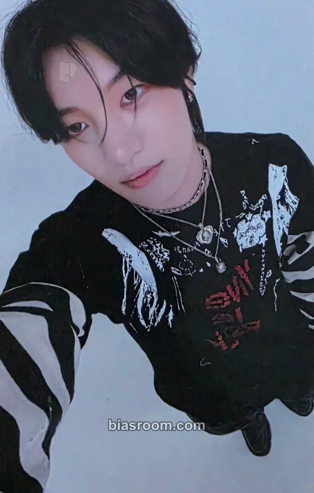 Huijun MCND Devil Youth Club K-pop photocard