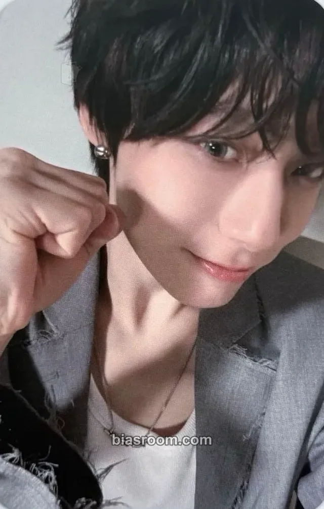 Hwanwoong ONEUS Under K-pop photocard