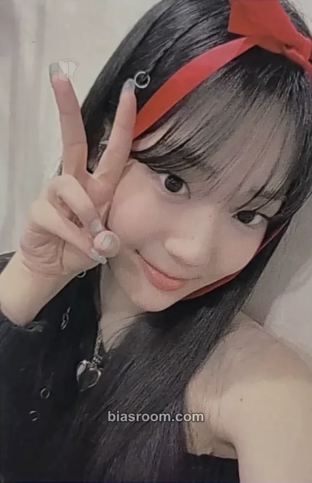 Seoyeon tripleS Muhan K-pop photocard
