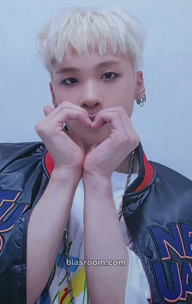 Castle J MCND THE EARTH: SECRET MISSION Chapter.1 K-pop photocard