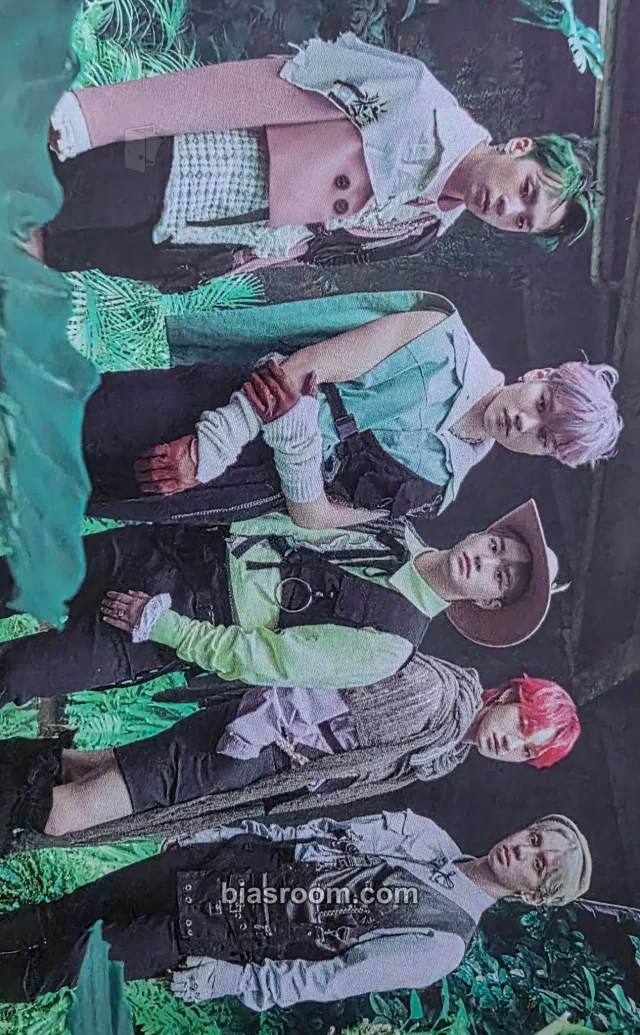 MCND X10 K-pop photocard