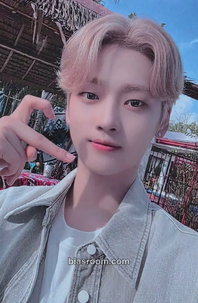 Photocard K-pop di Seokhwa WEi Love Pt.3 : Eternally