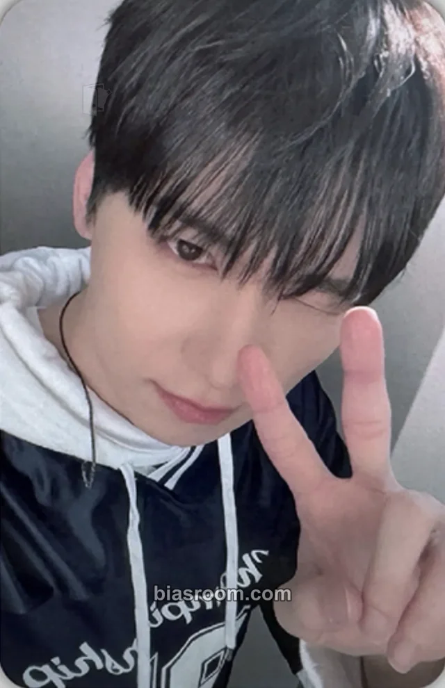 Keonhee ONEUS Between the Earth and the Moon Part.3 2025 Fan Concert K-pop photocard