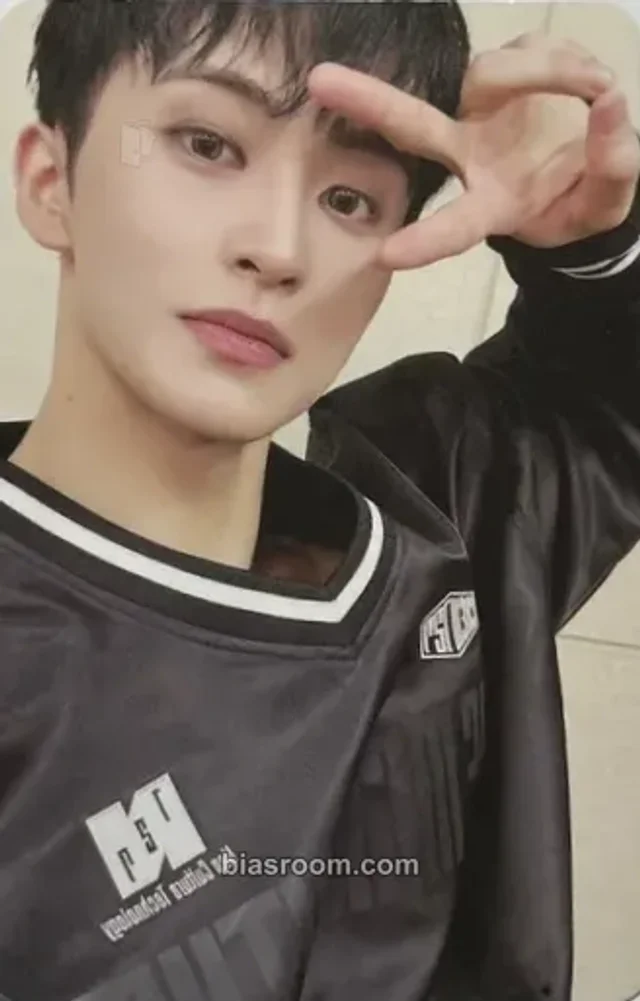 Mark NCT 127 Neo City: The Momentum (NCT127 4th Tour) K-pop photocard
