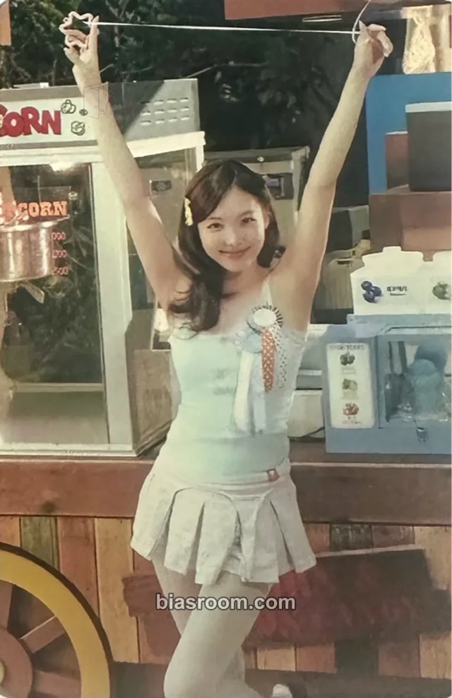 Nayeon TWICE TWICE The Thrill (11th Anniversary Pop-Up) K-pop 포토카드