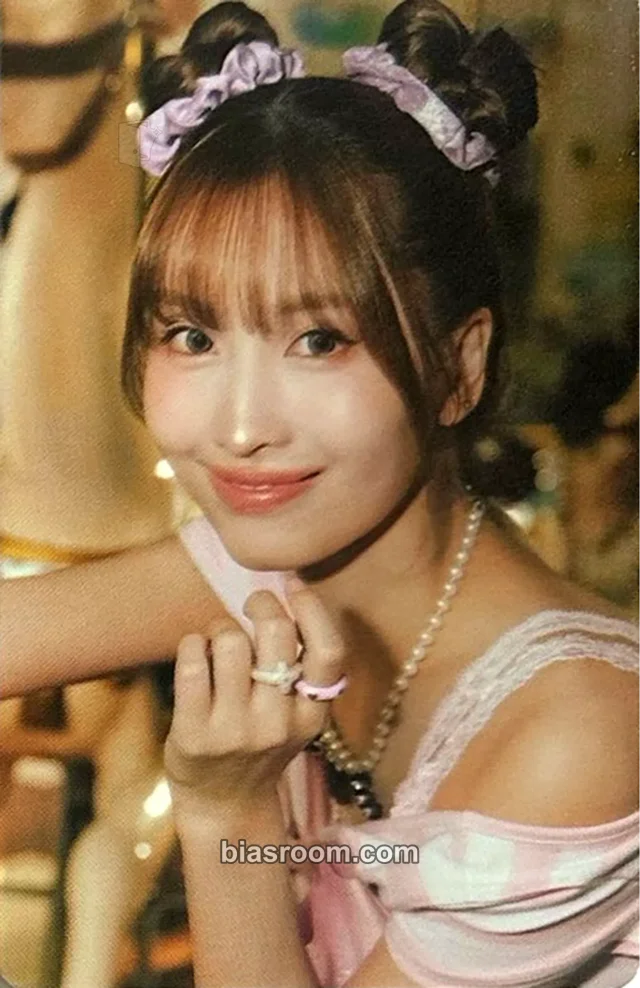 Photocard K-pop de Momo TWICE TWICE The Thrill (11th Anniversary Pop-Up)