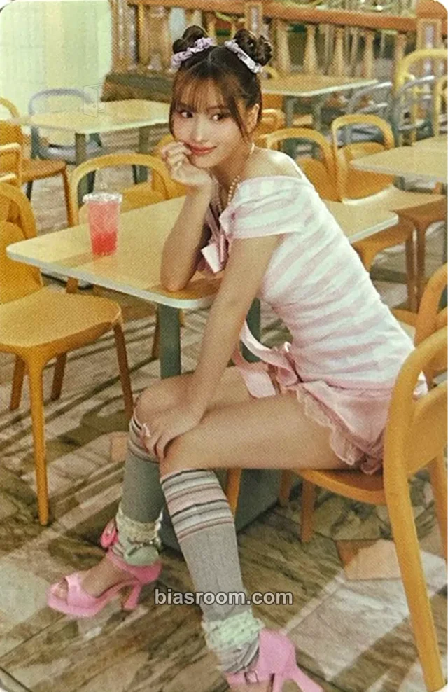 Momo TWICE TWICE The Thrill (11th Anniversary Pop-Up) K-pop photocard