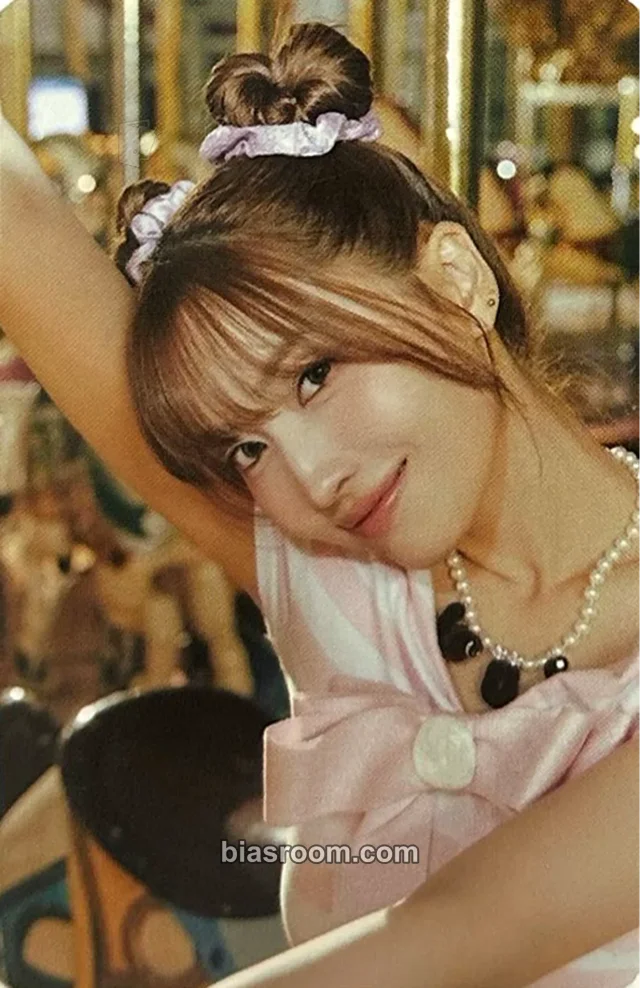 Momo TWICE TWICE The Thrill (11th Anniversary Pop-Up) K-pop photocard