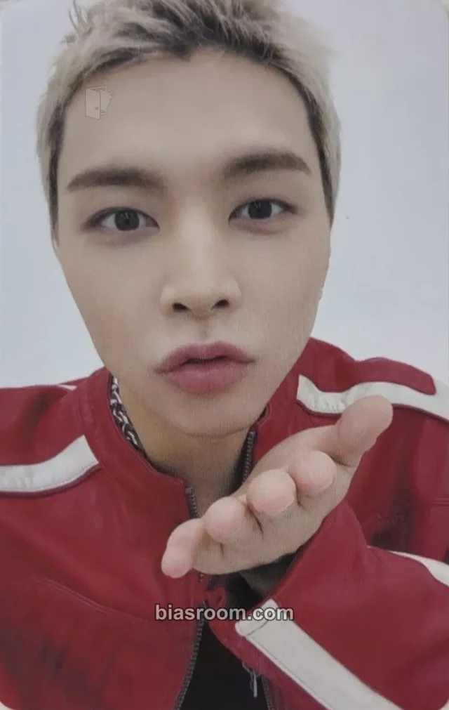 Johnny NCT 127 BLINGY K-pop photocard