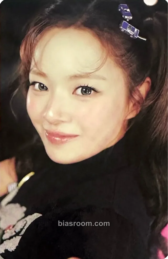 Jeongyeon TWICE TWICE The Thrill (11th Anniversary Pop-Up) K-pop photocard
