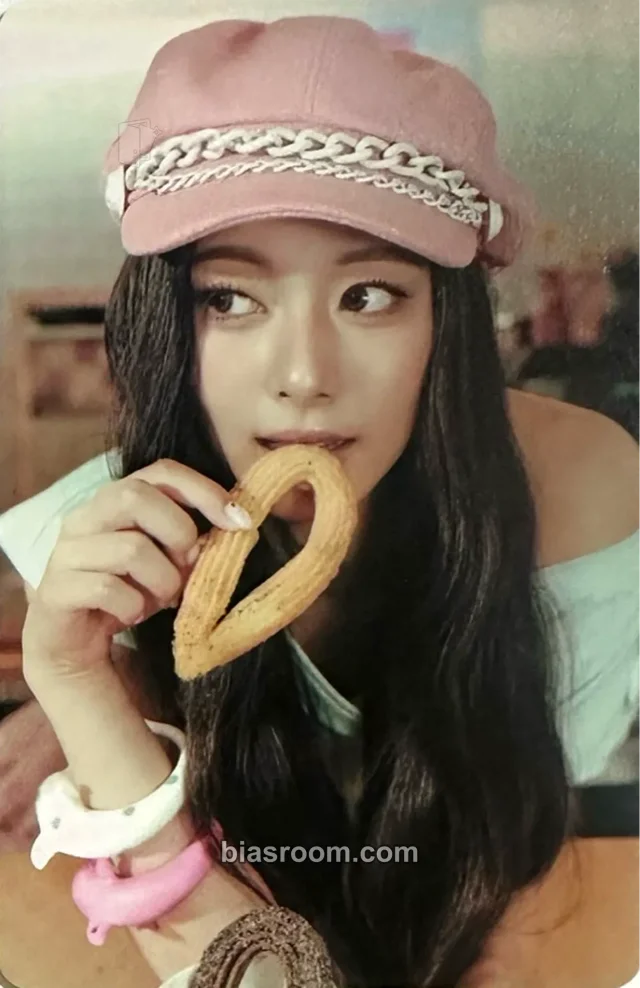 Photocard K-pop de Tzuyu TWICE TWICE The Thrill (11th Anniversary Pop-Up)