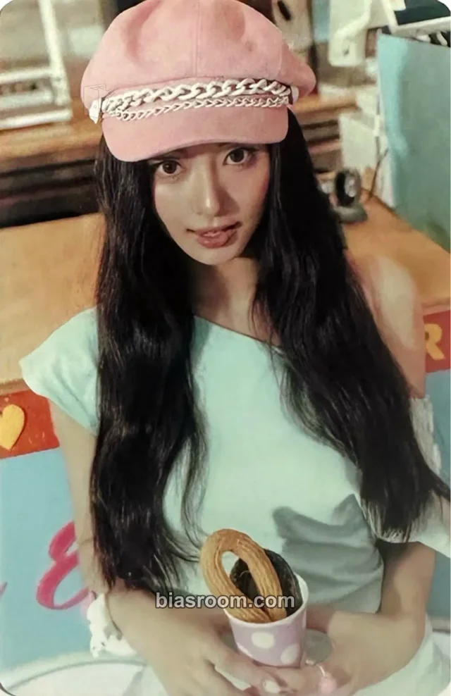 Tzuyu TWICE TWICE The Thrill (11th Anniversary Pop-Up) K-pop photocard