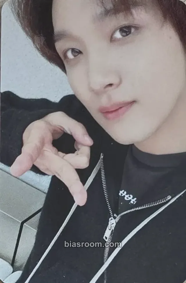 Haechan NCT 127 BLINGY K-pop photocard