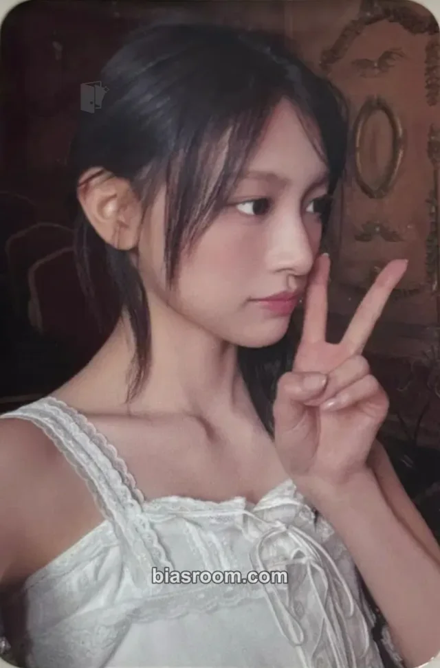Minami RESCENE Runaway K-pop photocard