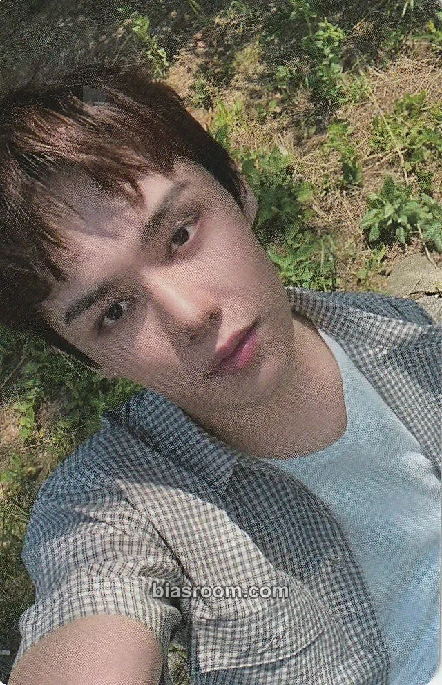 Cru AxMxP  HELLO AxMxP K-pop photocard