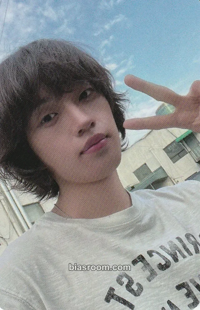 Kim Shin AxMxP  HELLO AxMxP K-pop photocard