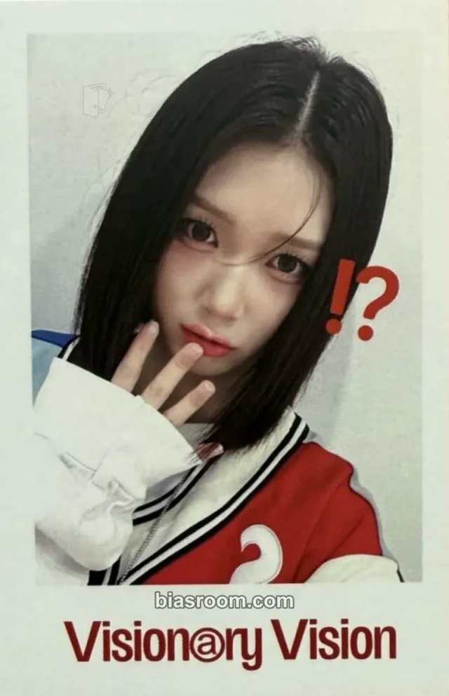 Photocard K-pop de Yubin tripleS Performante