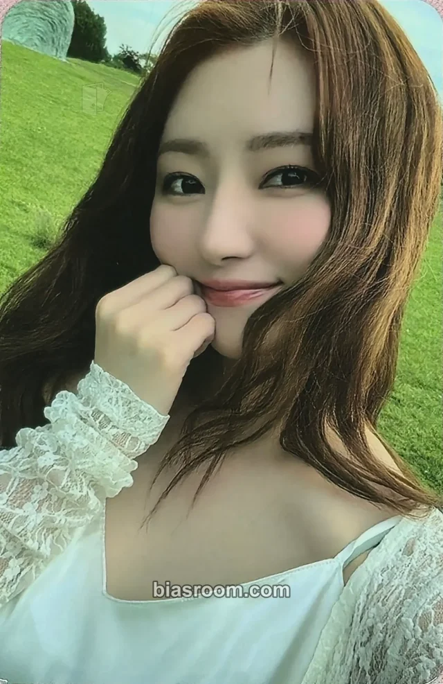 SuA Dreamcatcher Playlist #Your Youth K-pop photocard