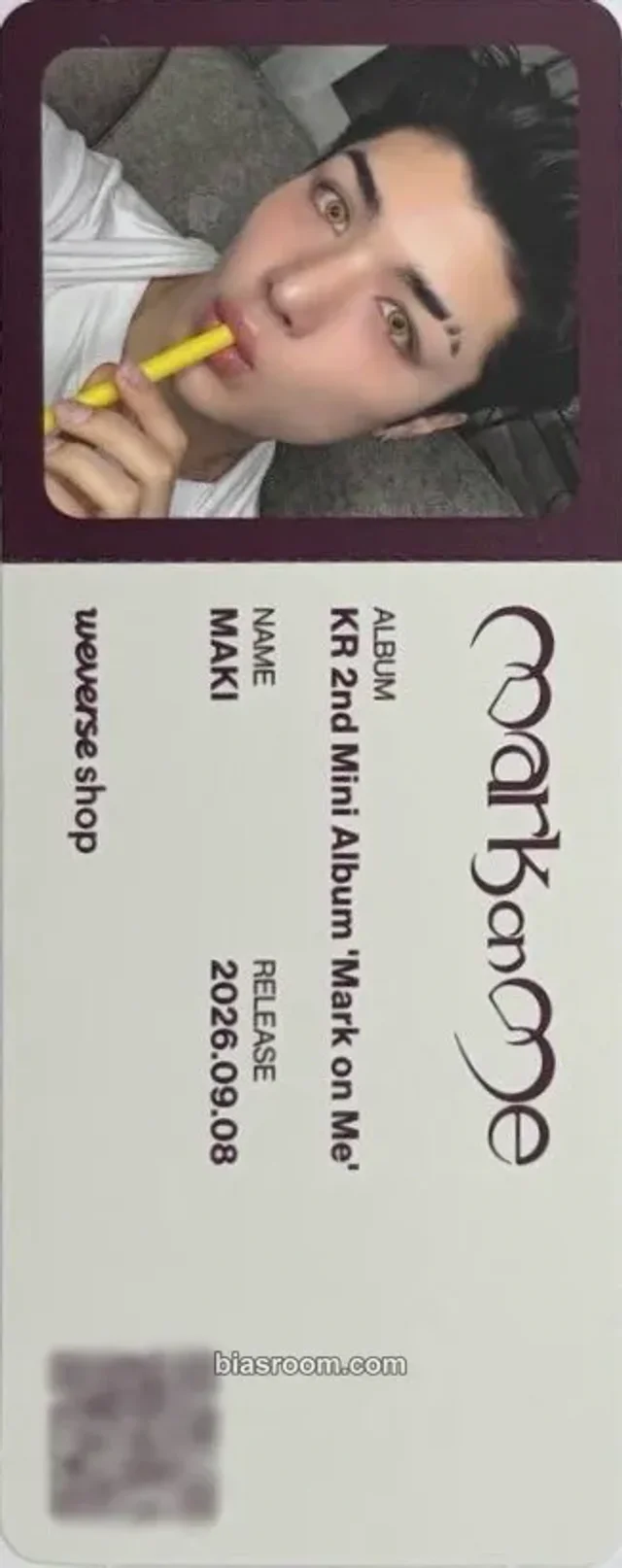 Maki &TEAM Mark on Me K-pop photocard