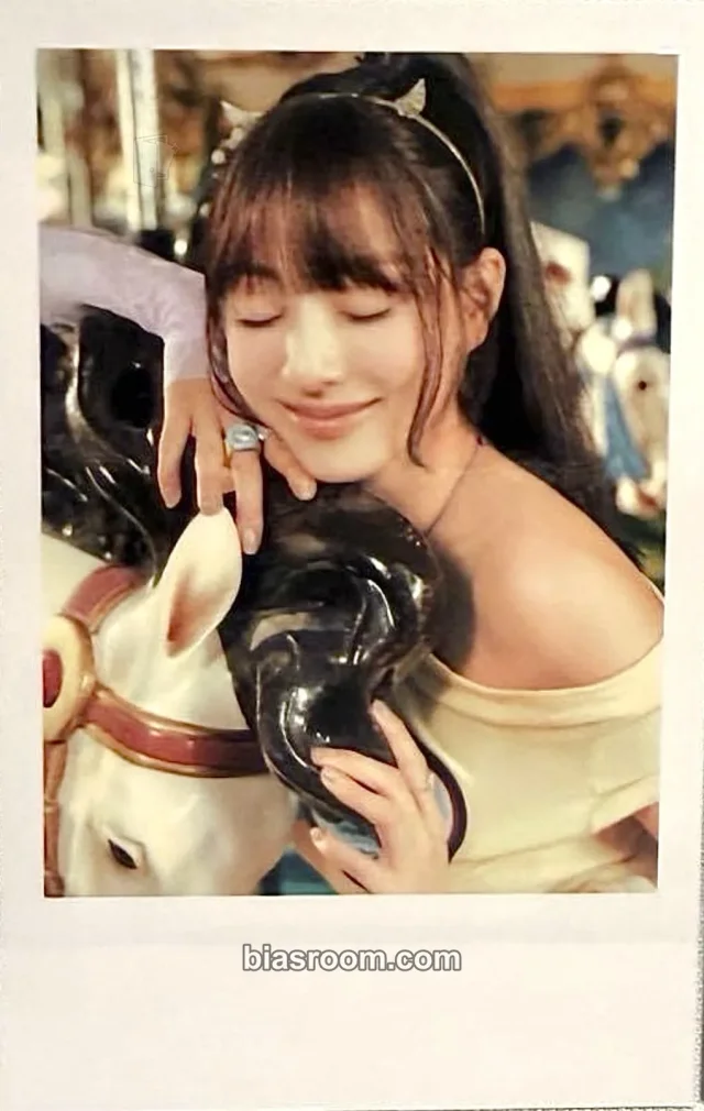 Jihyo TWICE TWICE The Thrill (11th Anniversary Pop-Up)のK-popフォトカード