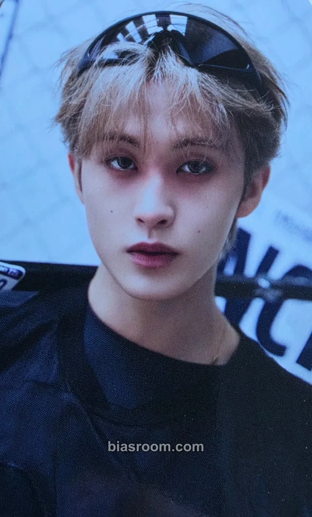 Mark NCT 127 2026 Season’s Greetings K-pop photocard