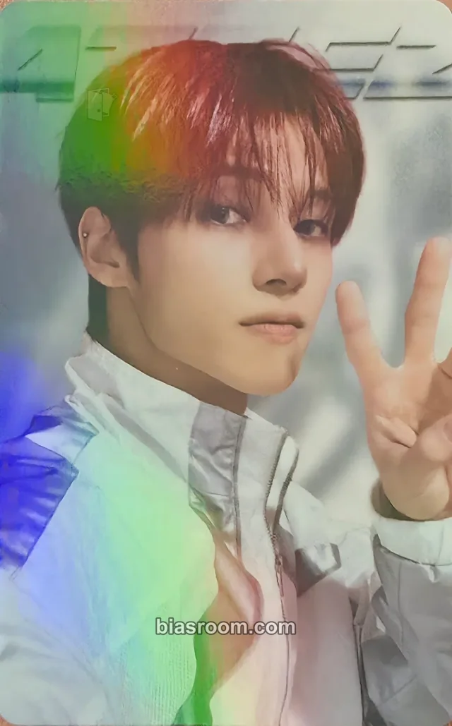 Wooyoung ATEEZ Higher Timepiece × ATEEZ K-pop Photocard