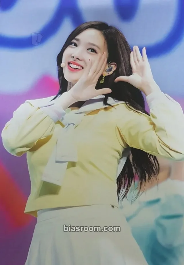 Photocard K-pop di Nayeon TWICE Twiceland: The Opening [Encore] DVD & Blu-ray
