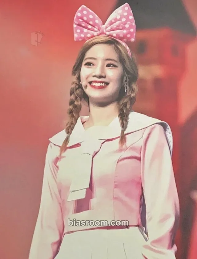 Photocard K-pop di Dahyun TWICE Twiceland: The Opening [Encore] DVD & Blu-ray