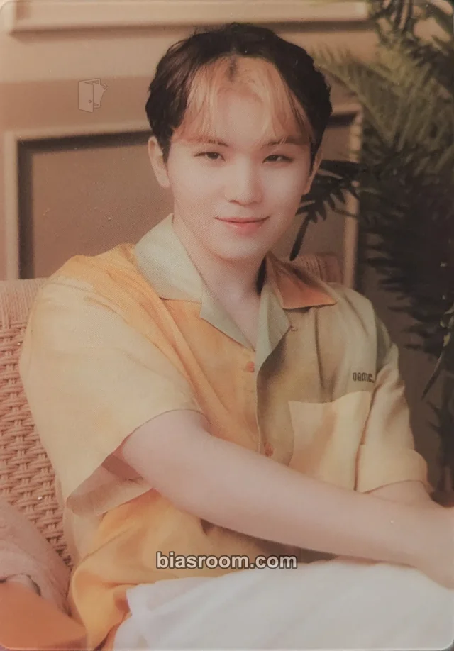 Woozi SEVENTEEN SEVENTEEN CAFE IN JAPAN [SUNSET RESORT] K-pop photocard