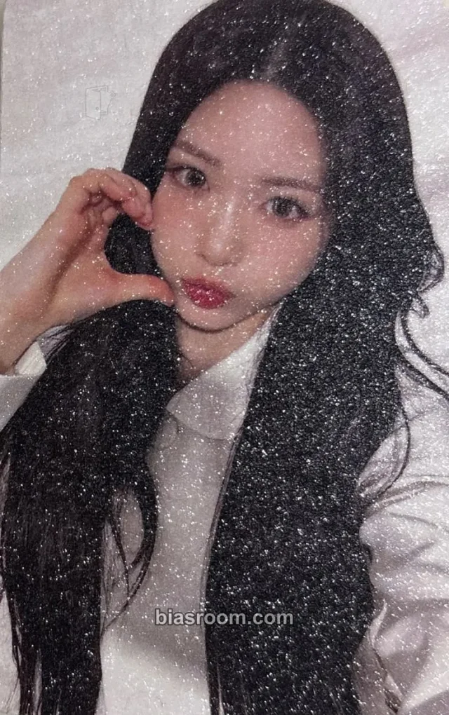 Zena RESCENE The World Voice • HK K-pop photocard
