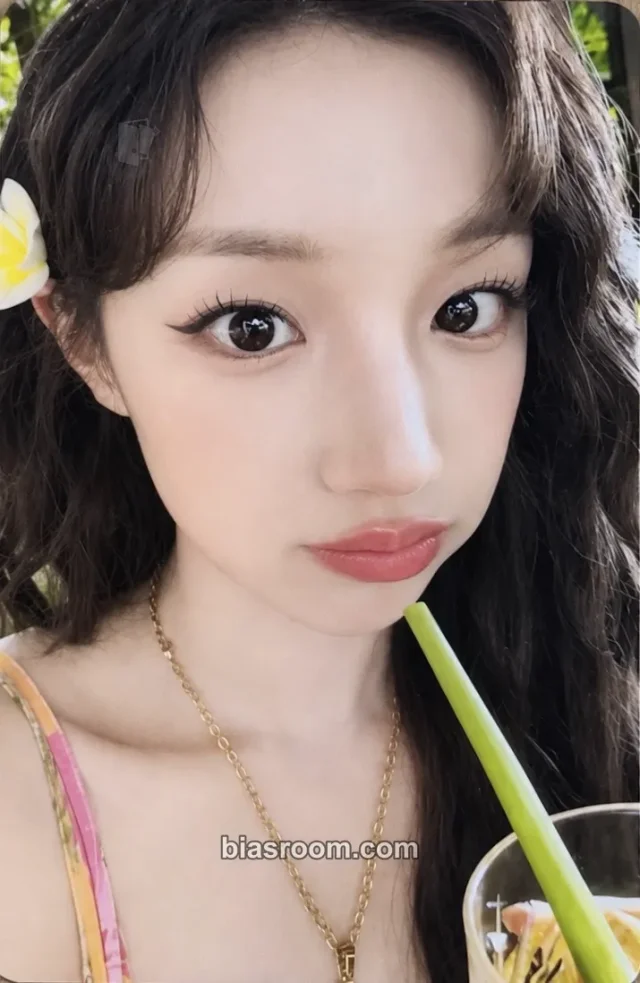 Yuqi i-dle 二十七 (27) K-pop photocard