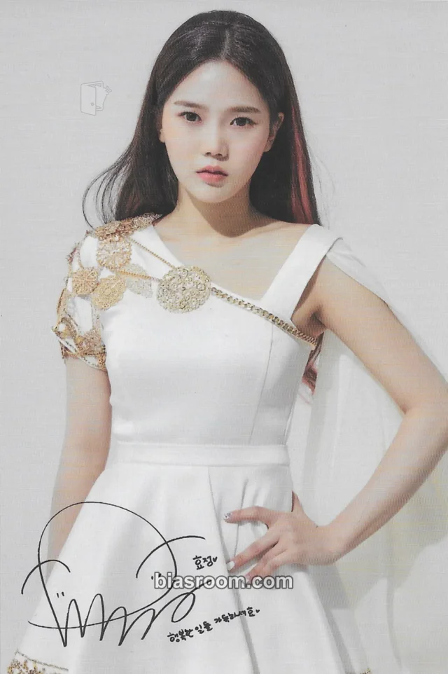 Hyojung OH MY GIRL 2022 Season's Greetings: [CROWNED] QUEEN K-pop photocard