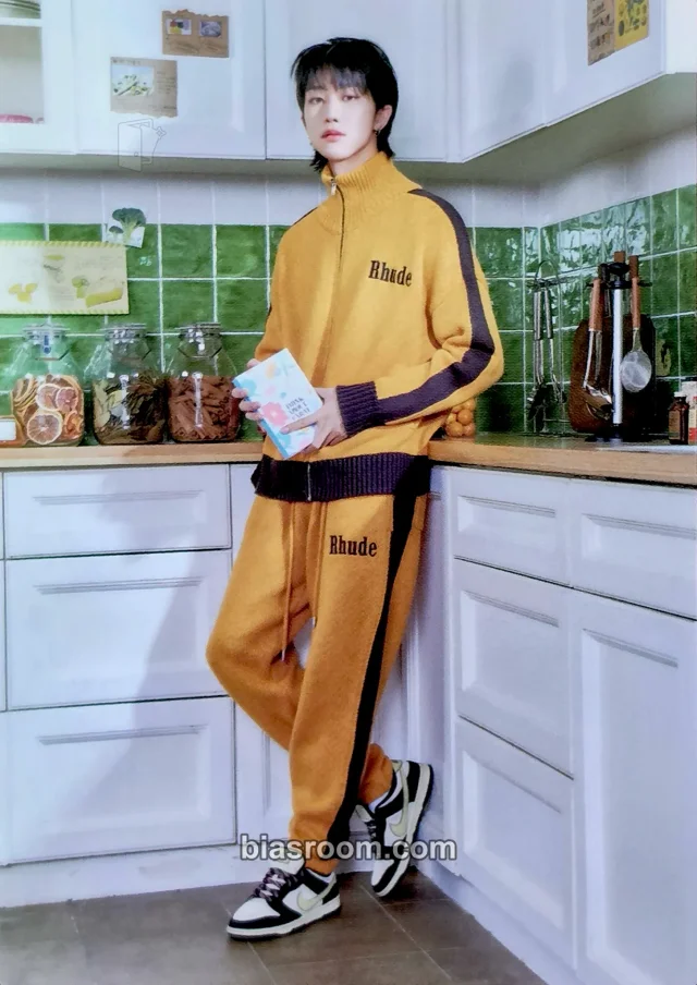 The8 SEVENTEEN 2023 Seventeen's Home Merchandise K-pop photocard