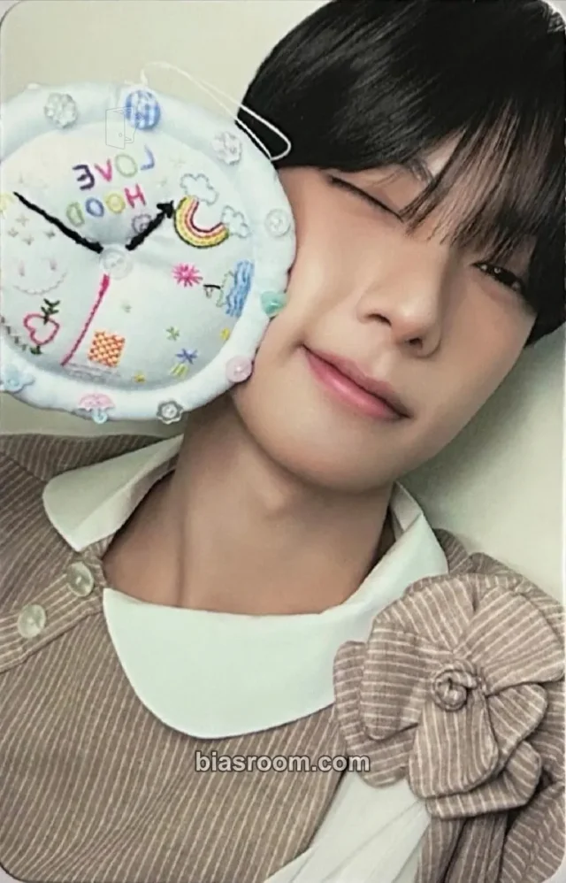 Chuei Li Yu FLARE U LOVEHOOD K-pop photocard