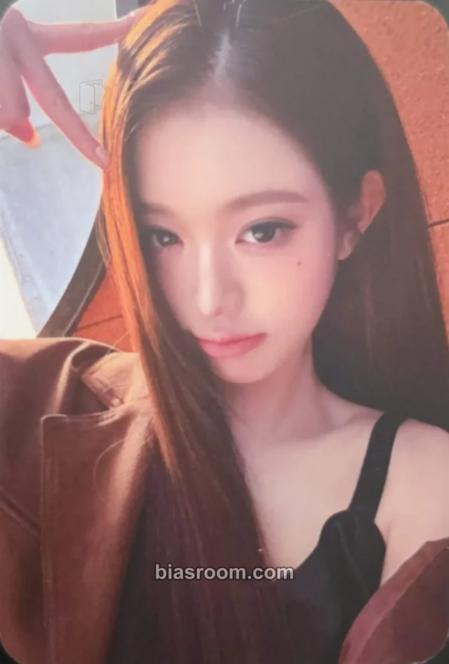 Wonyoung IVE Wonyoung x Dyson K-pop photocard