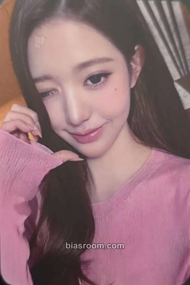 Wonyoung IVE Wonyoung x Dyson K-pop photocard