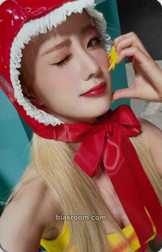 Bomi Apink Copycat K-pop photocard