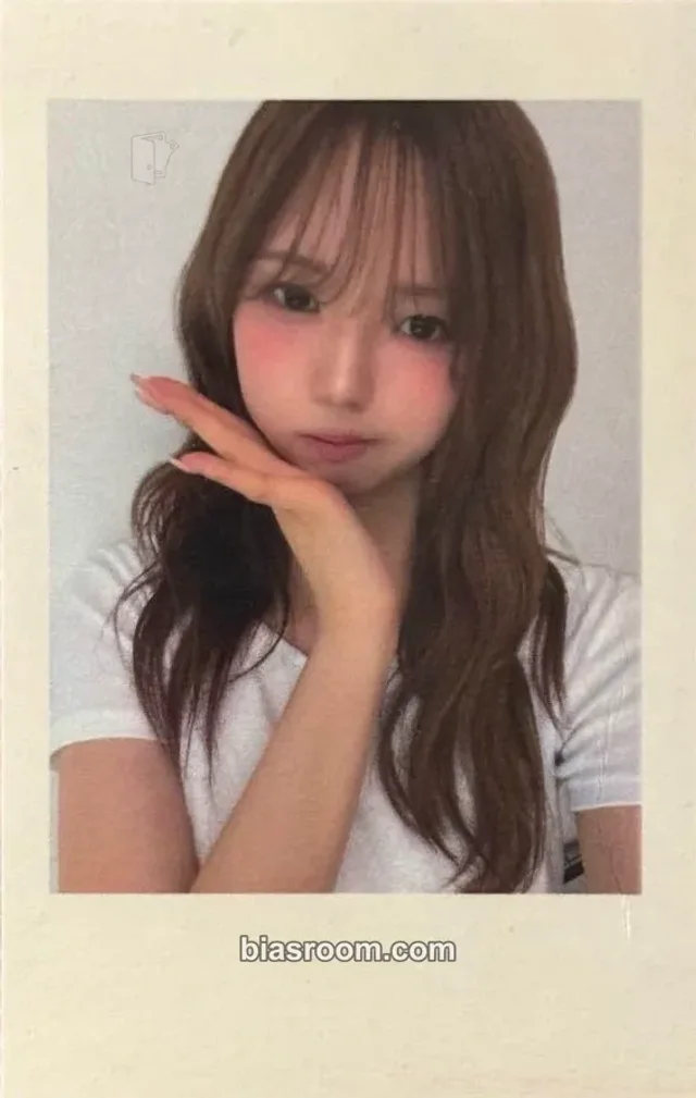 Photocard K-pop Jiwoo tripleS LOVE&POP pt.1