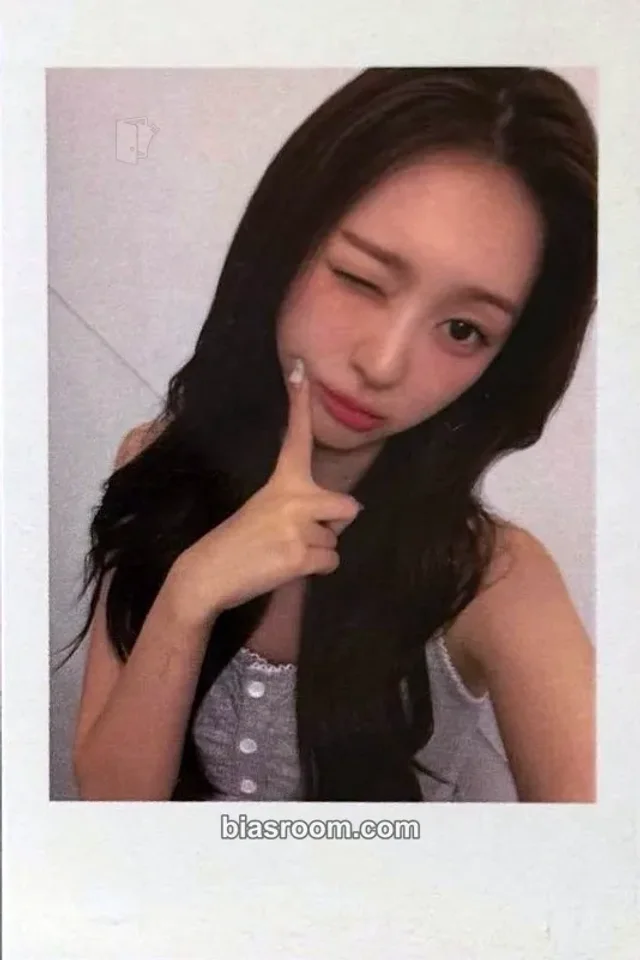 Photocard K-pop Soomin tripleS LOVE&POP pt.1